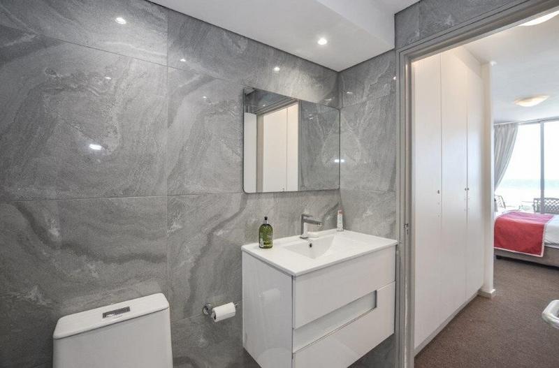 To Let 3 Bedroom Property for Rent in Dolphin Beach Western Cape